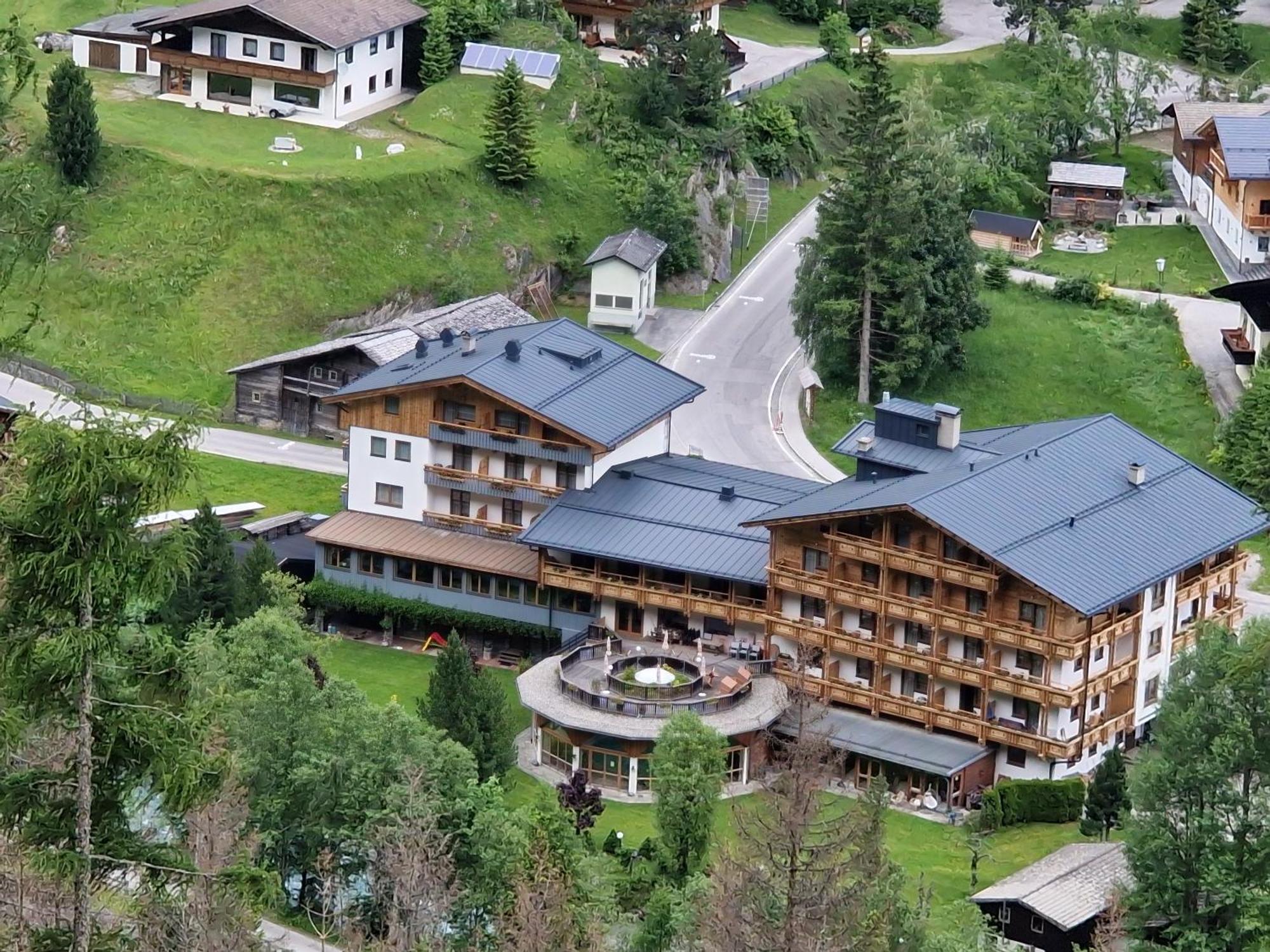 Hotel Kaerntnerhof Heiligenblut Kültér fotó